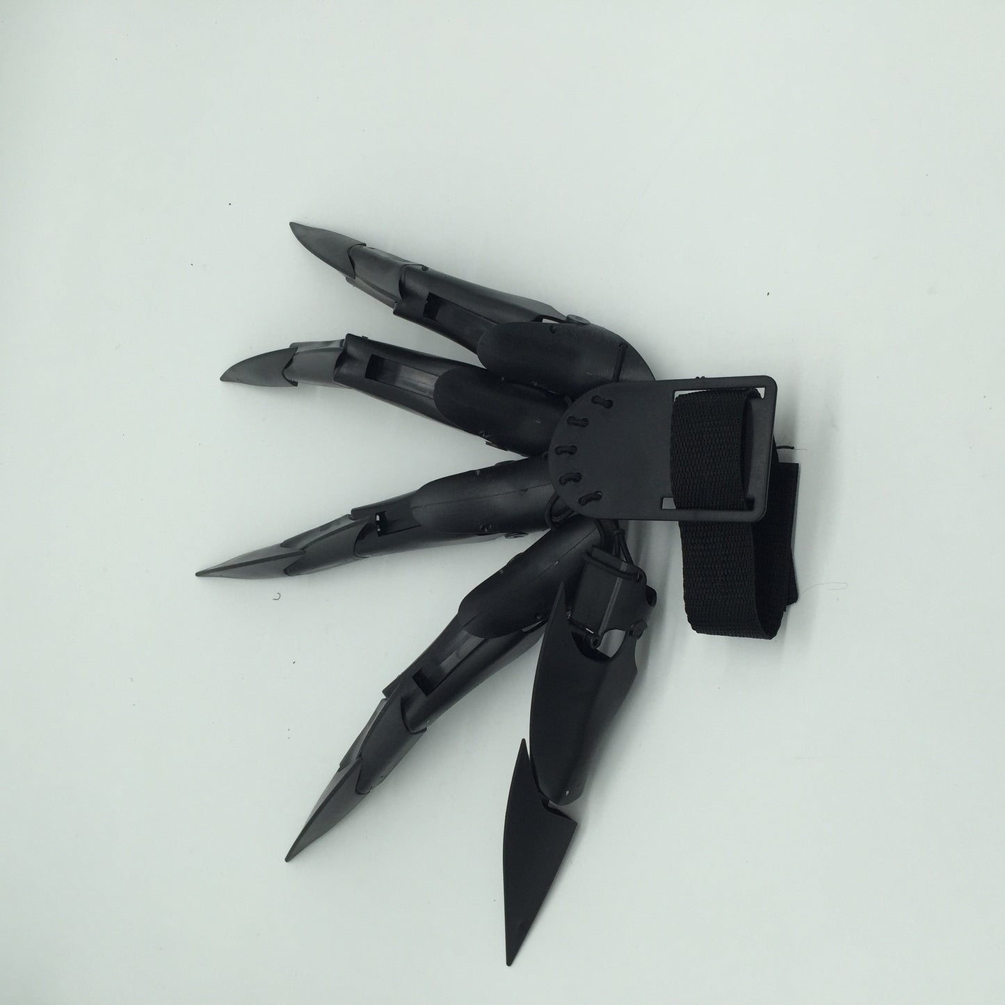 Haunted Articulated Fingers