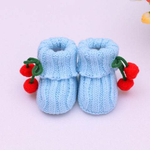 Snuggly Baby Yarn Shoes! - Shop Jobie