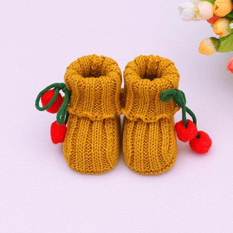 Snuggly Baby Yarn Shoes! - Shop Jobie