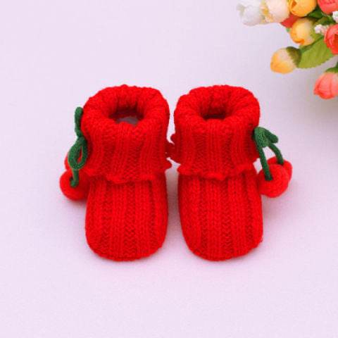 Snuggly Baby Yarn Shoes! - Shop Jobie