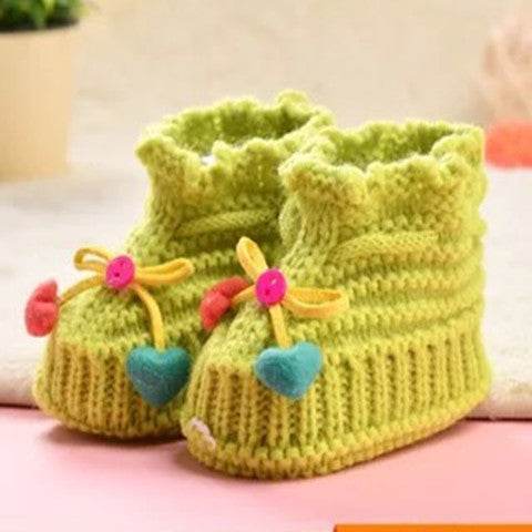 Snuggly Baby Yarn Shoes! - Shop Jobie