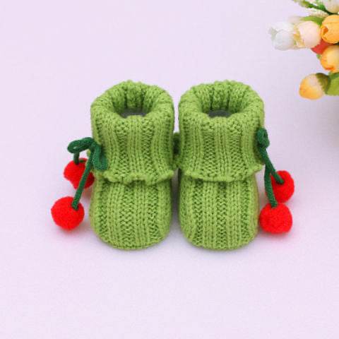 Snuggly Baby Yarn Shoes! - Shop Jobie