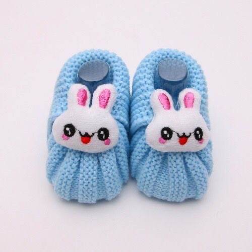 Snuggly Baby Yarn Shoes! - Shop Jobie