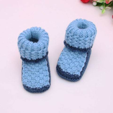 Snuggly Baby Yarn Shoes! - Shop Jobie