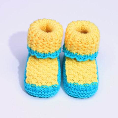 Snuggly Baby Yarn Shoes! - Shop Jobie