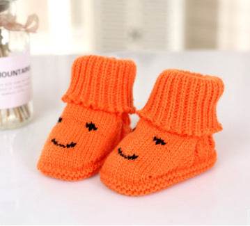 Snuggly Baby Yarn Shoes! - Shop Jobie