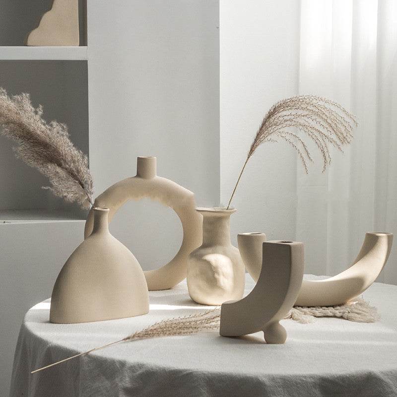 Artistic Flair Ceramic Vase - Shop Jobie