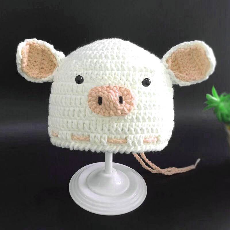 Pigs! First Step and Crawler Baby Yarn Hat and Shoes - Shop Jobie