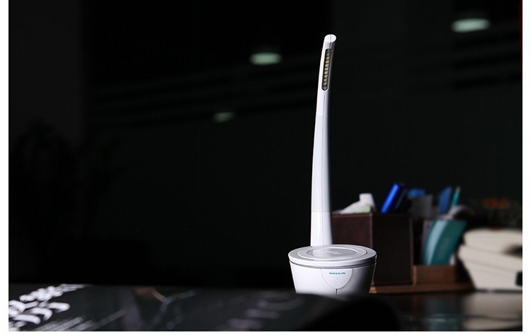 Phantom Table Lamp Wireless Charger