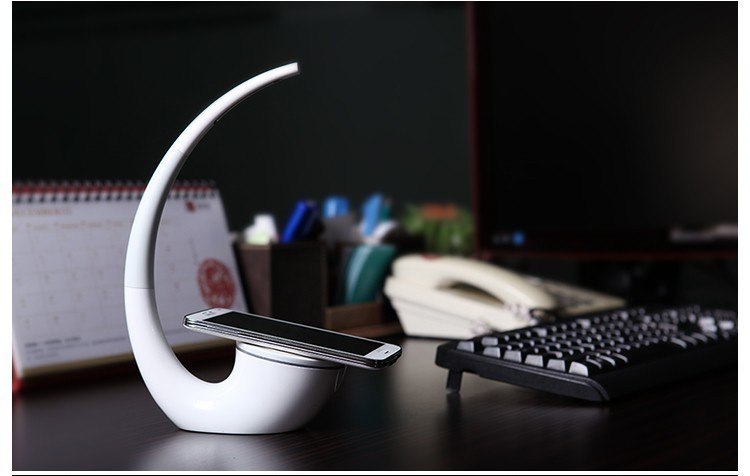 Phantom Table Lamp Wireless Charger