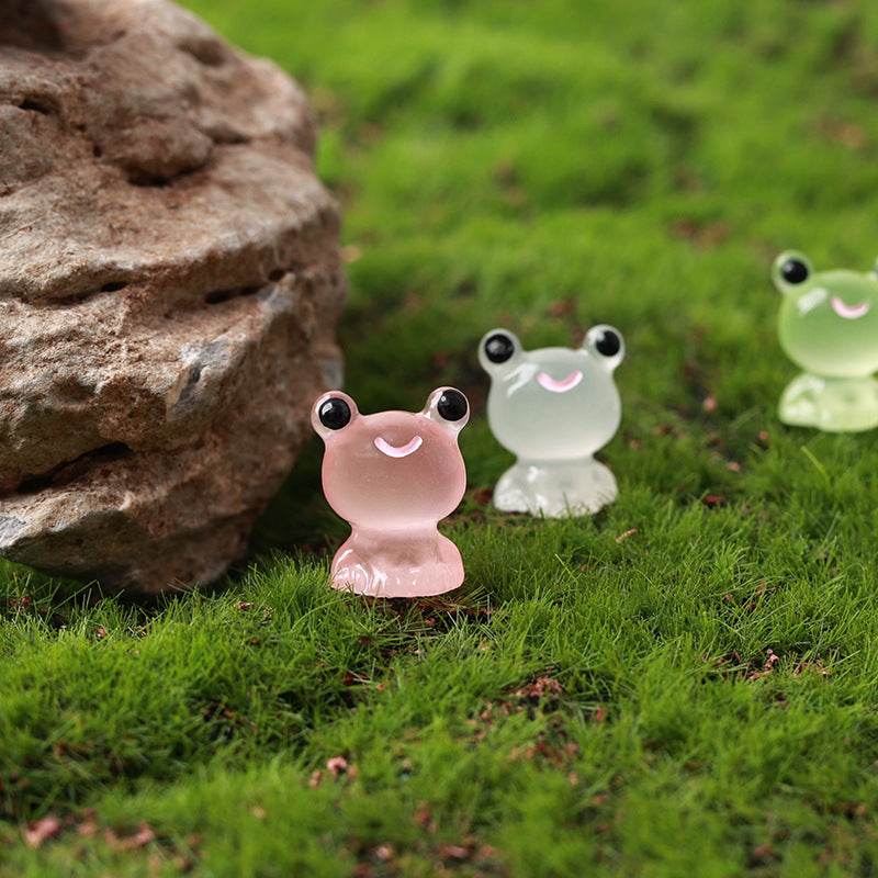 Mini Dollhouse Frog! Resin Fairy Garden, Desktop, and Cake Topper Too! - Shop Jobie
