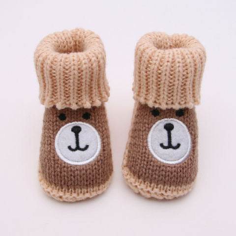 Snuggly Baby Yarn Shoes! - Shop Jobie