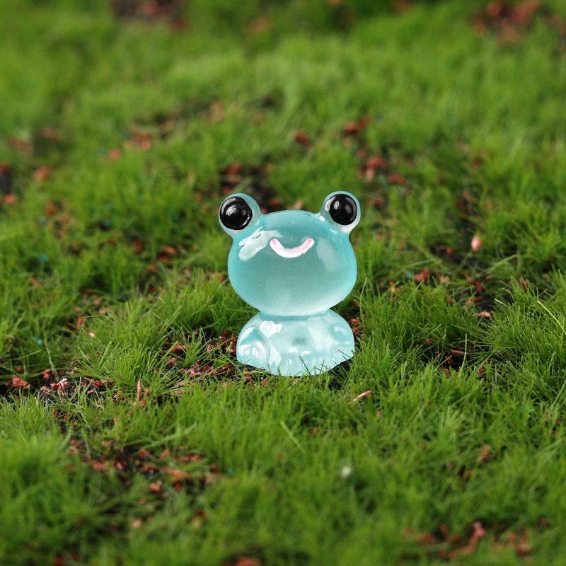 Mini Dollhouse Frog! Resin Fairy Garden, Desktop, and Cake Topper Too! - Shop Jobie