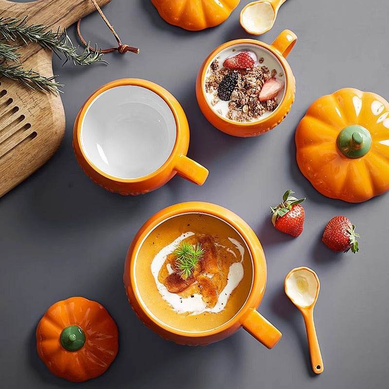 Pumpkin-Shaped Ceramic bowl w/Lid & Spoon - Shop Jobie