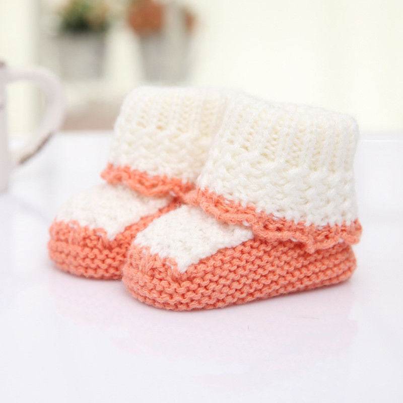 Snuggly Baby Yarn Shoes! - Shop Jobie