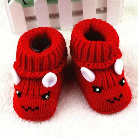 Snuggly Baby Yarn Shoes! - Shop Jobie