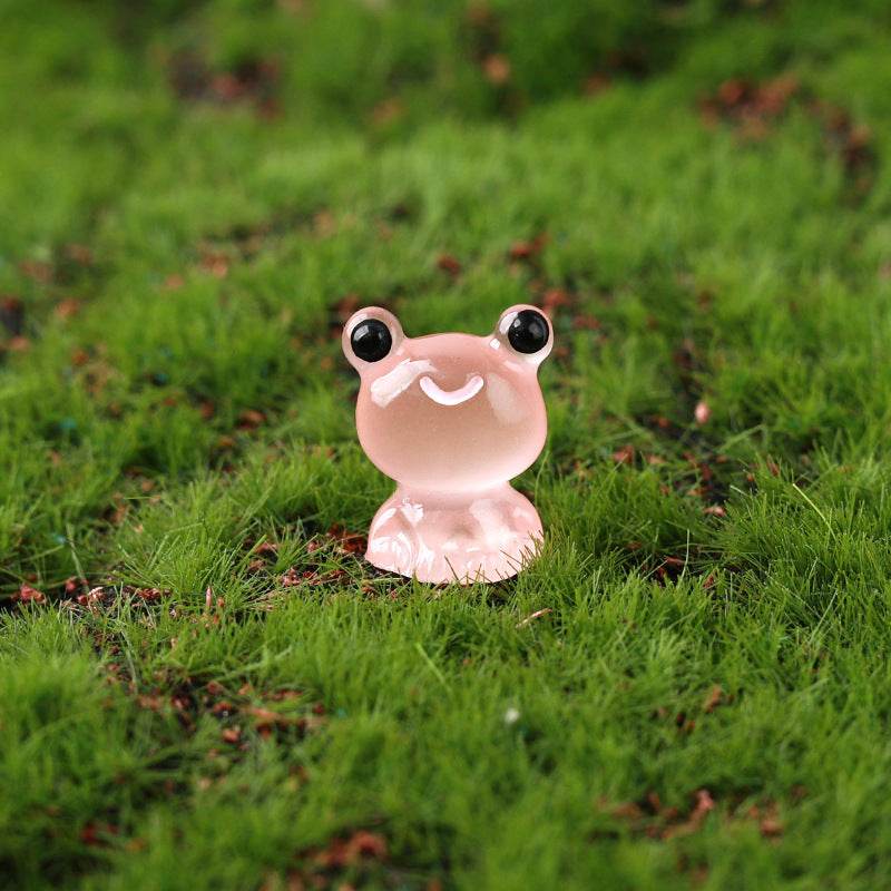Mini Dollhouse Frog! Resin Fairy Garden, Desktop, and Cake Topper Too! - Shop Jobie