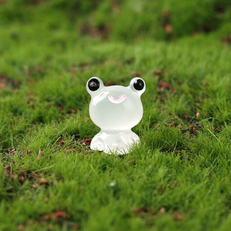 Mini Dollhouse Frog! Resin Fairy Garden, Desktop, and Cake Topper Too! - Shop Jobie