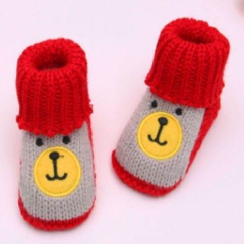 Snuggly Baby Yarn Shoes! - Shop Jobie