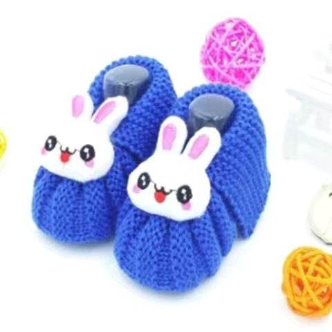 Snuggly Baby Yarn Shoes! - Shop Jobie