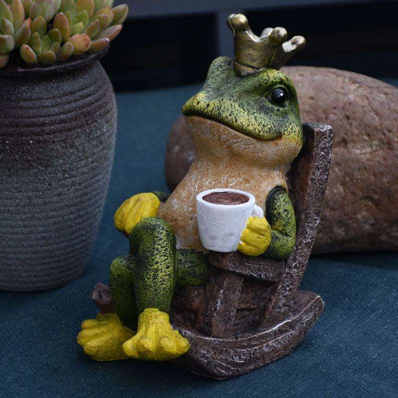 Decorative Courtyard Frog - Shop Jobie