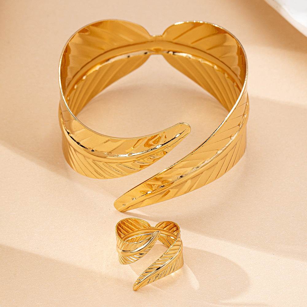 Court Geometry Open Bracelet - Shop Jobie