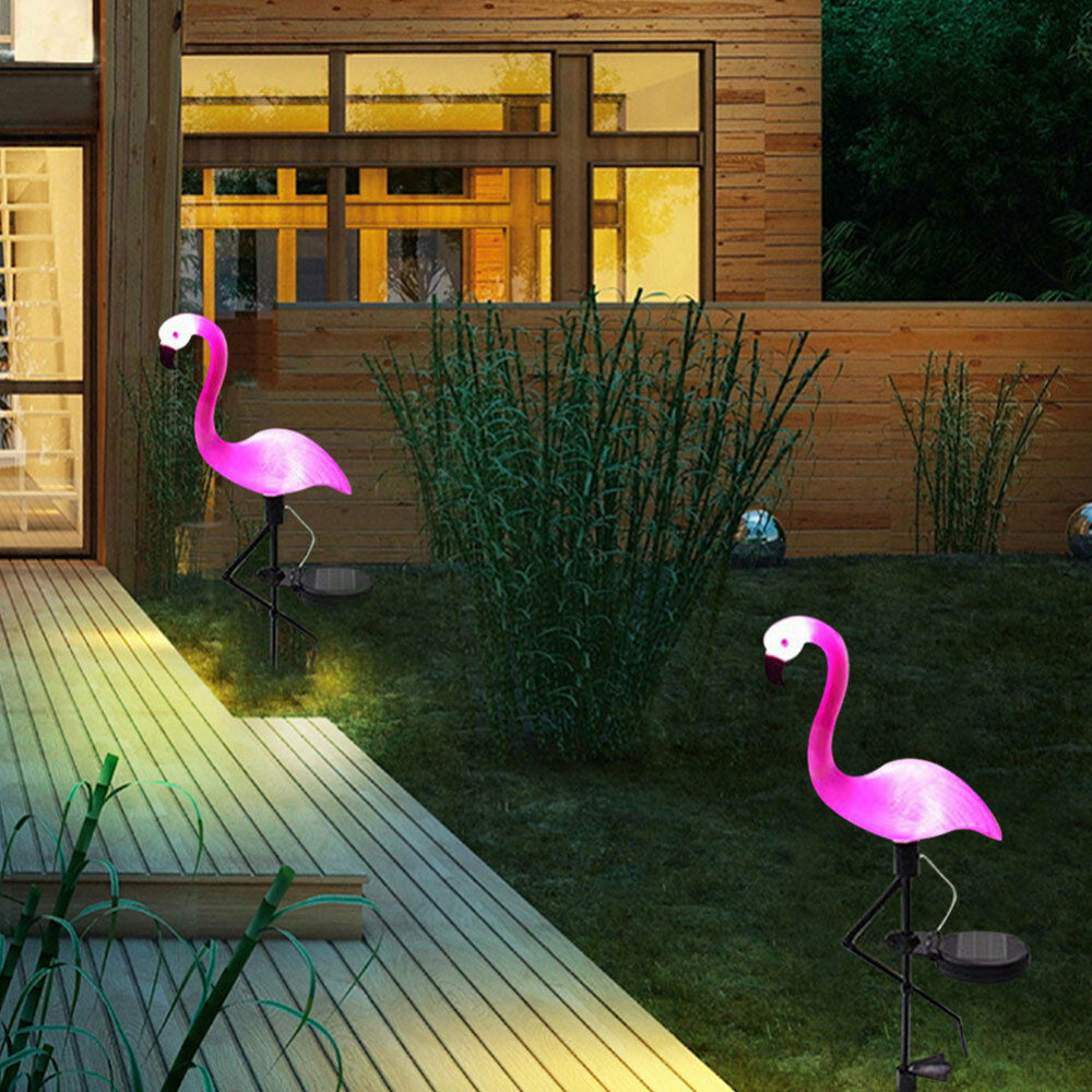 Flamingo Lawn Solar Lamp