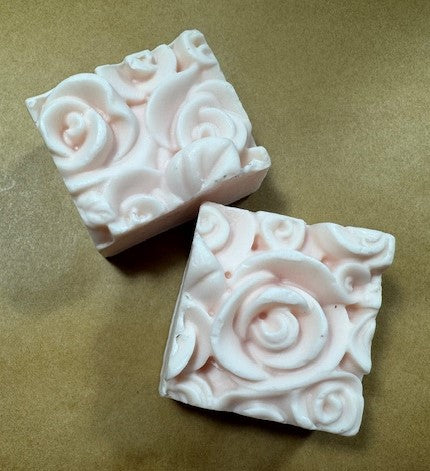 PEACH ROSE TOP HAND SOAP 018