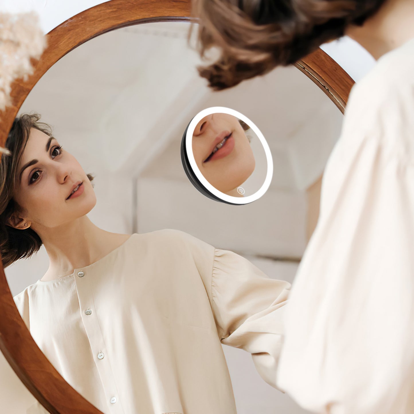 30X Magnifying Mirror w/Light
