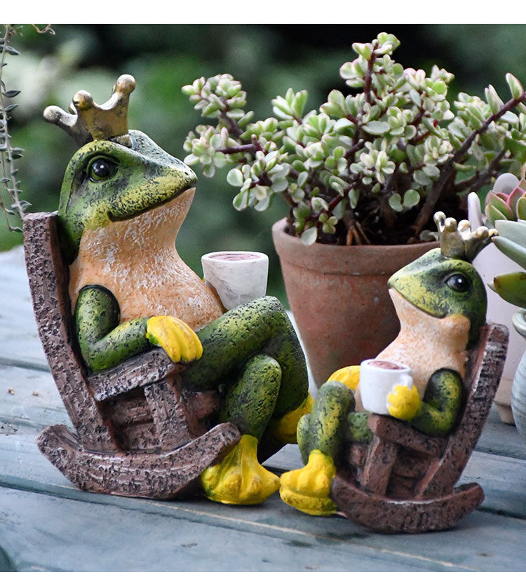 Decorative Courtyard Frog