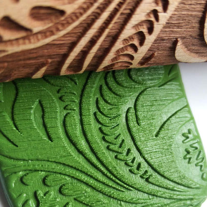 Embossing Rolling Pin w/Snowflake Vine Pattern