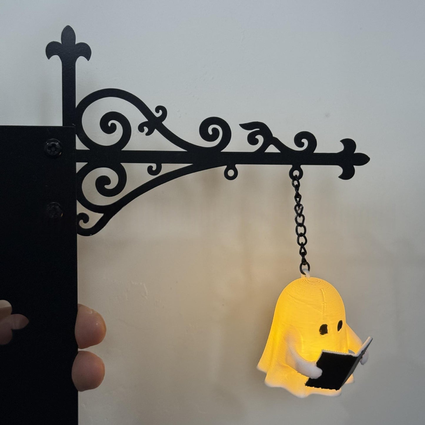 Metal Library Book Divider - Lighted Lanterns