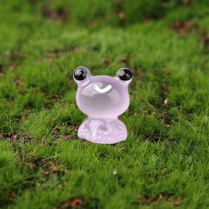 Mini Dollhouse Frog! Resin Fairy Garden, Desktop, and Cake Topper Too! - Shop Jobie