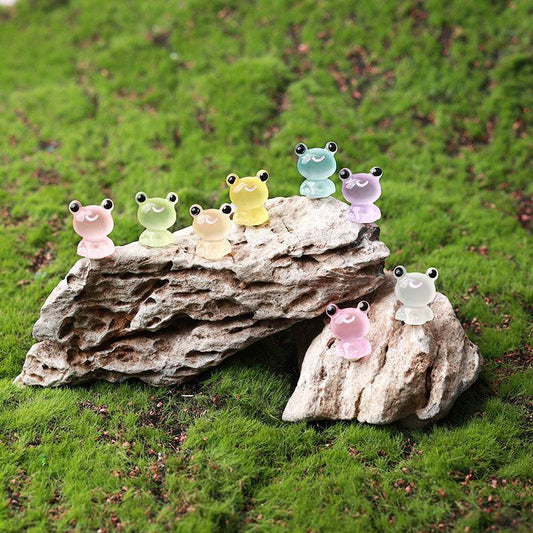 Mini Dollhouse Frog! Resin Fairy Garden, Desktop, and Cake Topper Too! - Shop Jobie