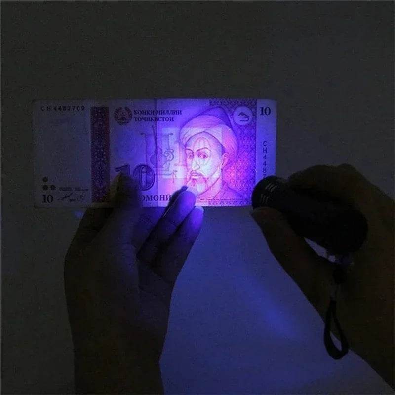 Mini LED Ultraviolet Flashlight - Shop Jobie