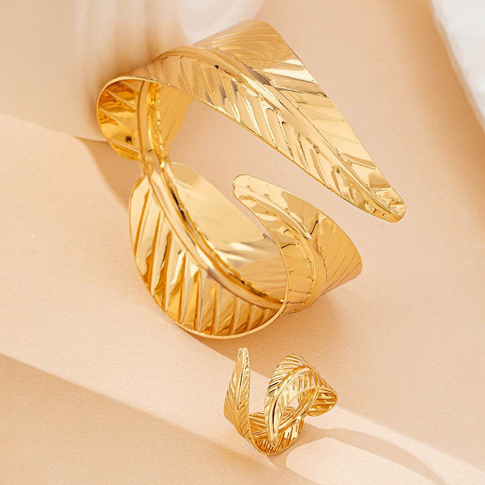 Court Geometry Open Bracelet - Shop Jobie