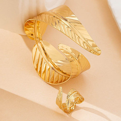 Court Geometry Open Bracelet - Shop Jobie