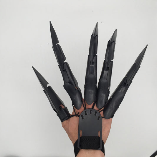 Haunted Articulated Fingers