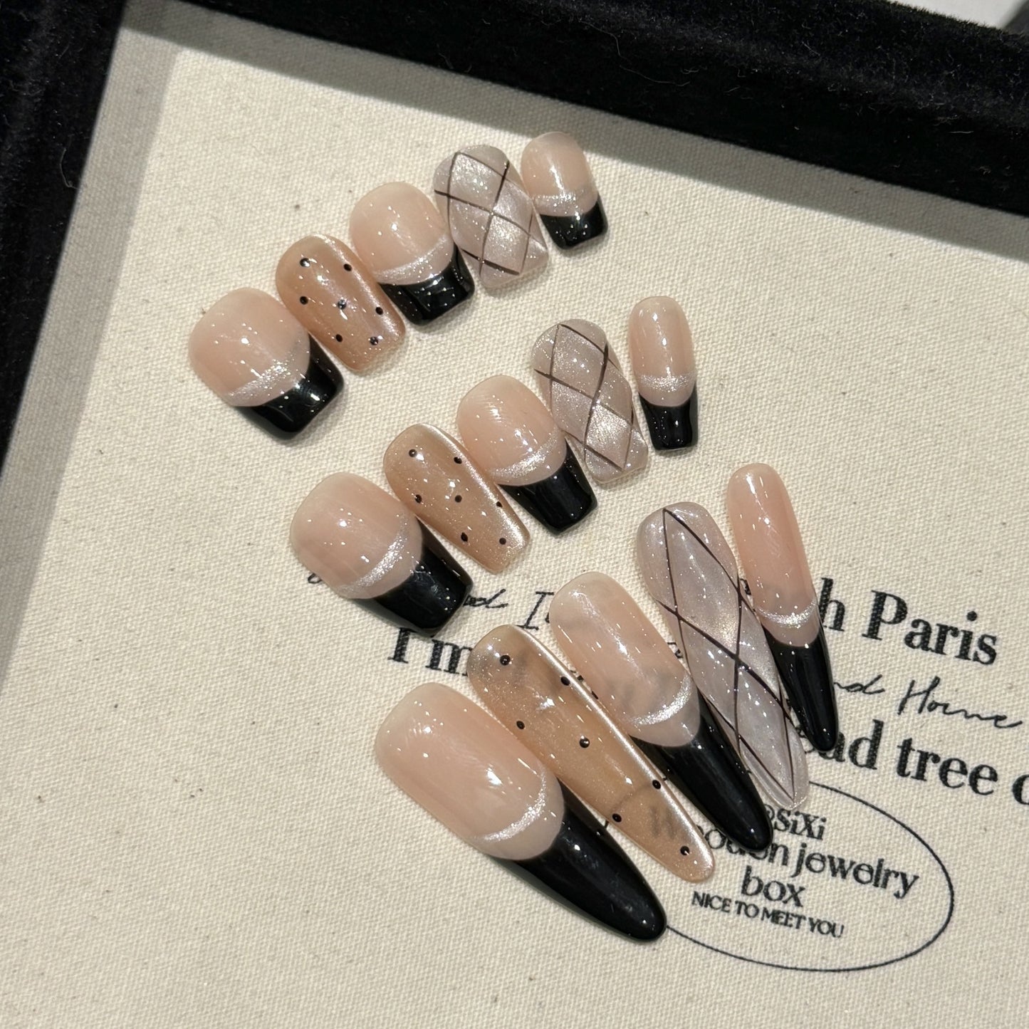 French Black Edge Classic Style Press-On Nails